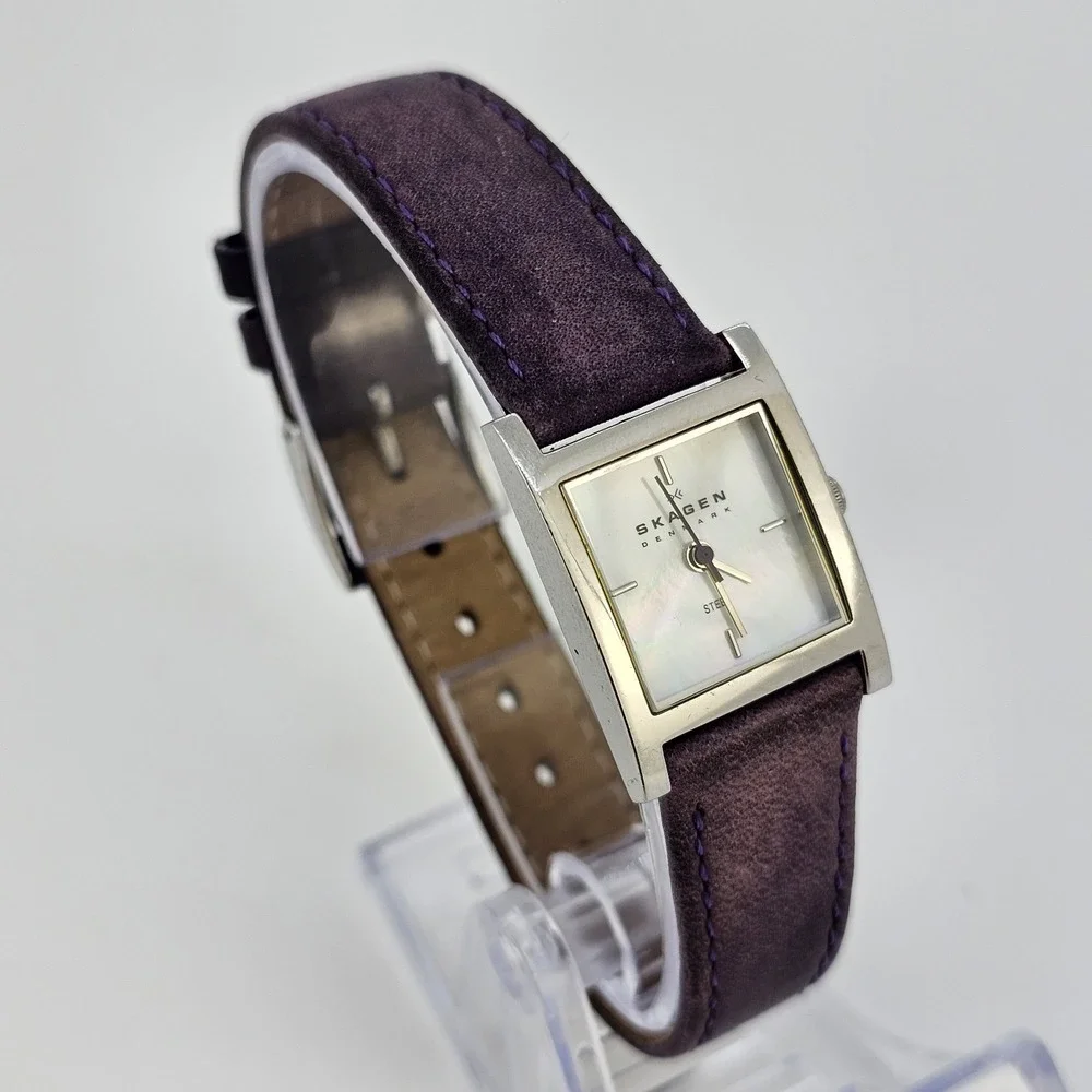 Skagen Women's Watch 20MM MOP Gray Dial Light Purple‎ Leather Bands New Battery